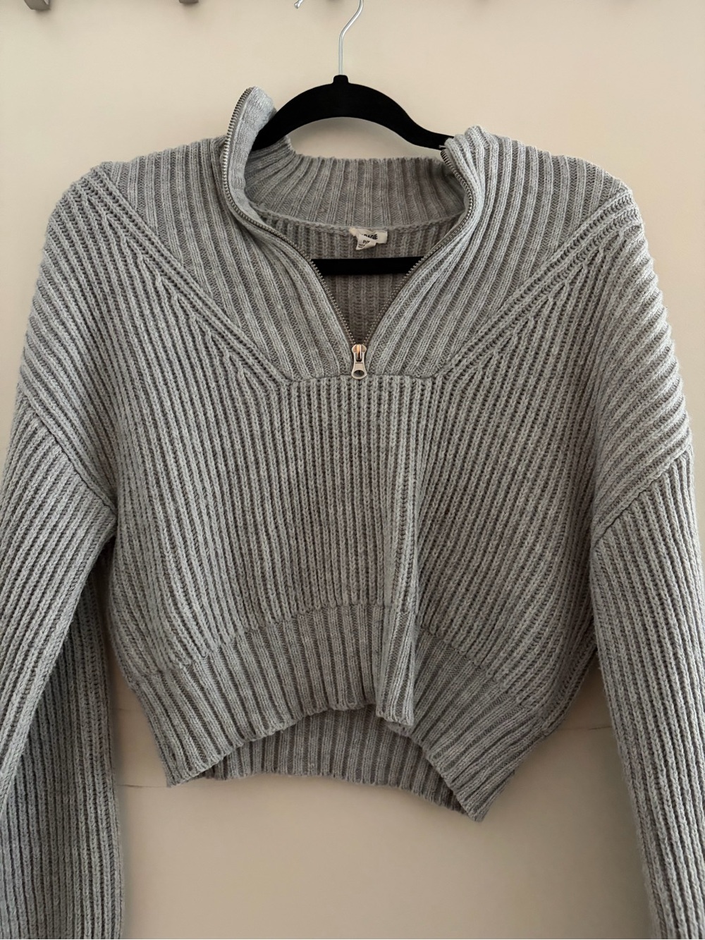 Cropped Rib‑Knit Half‑Zip Sweater - Gray